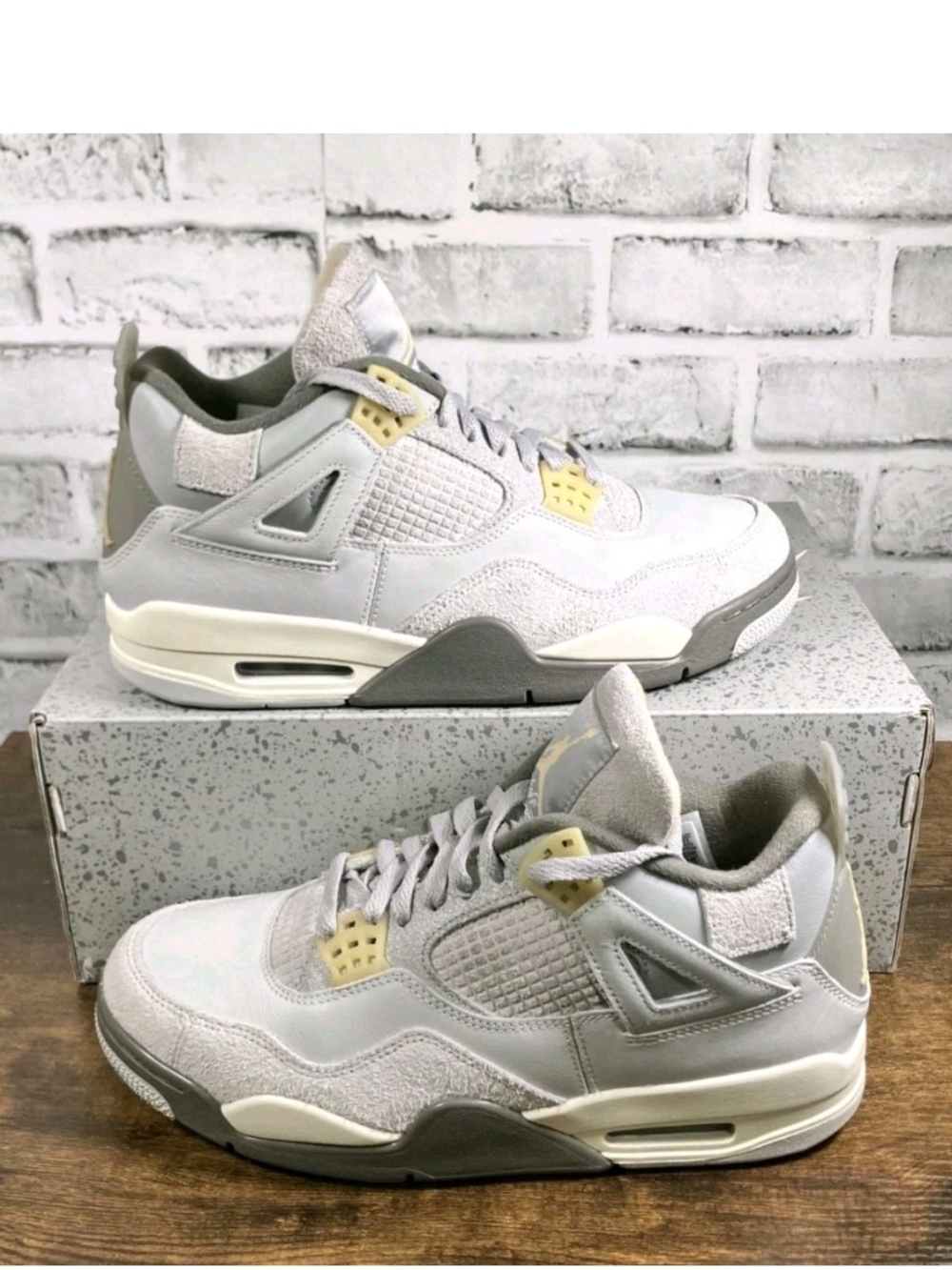 Air Jordan 4 Retro SE Craft Photon Dust DV3742-021  Men's 9.5 w/Box